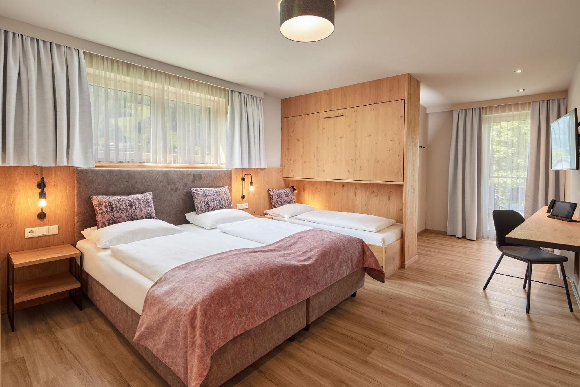 Hotel Sonnblick Kaprun, Salzburg - Including Summer Card Екстер'єр фото