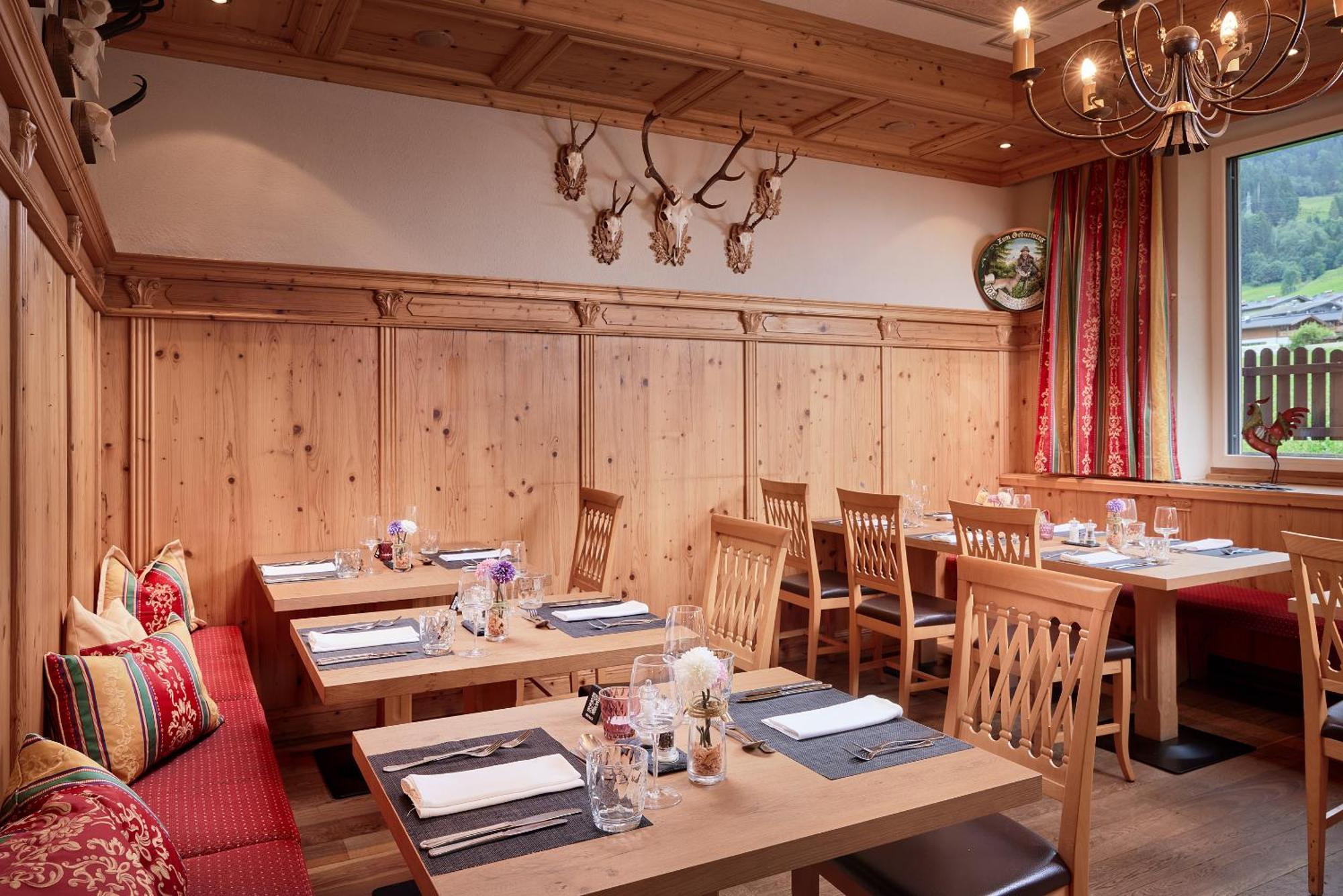 Hotel Sonnblick Kaprun, Salzburg - Including Summer Card Екстер'єр фото